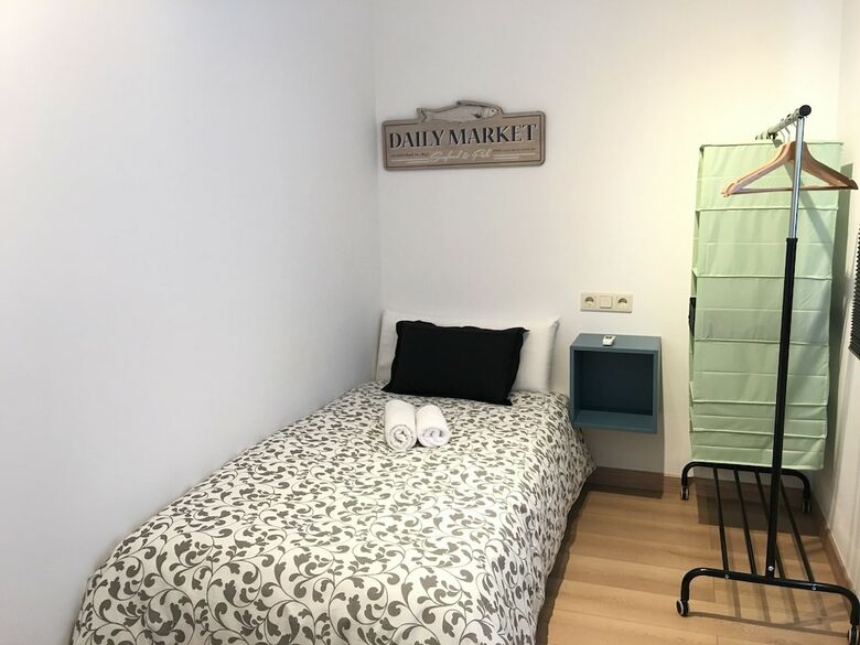 Apartamentos Aiguaneu S Ermita