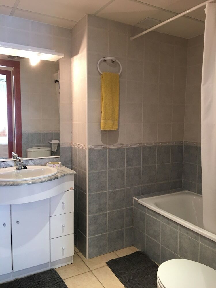 Apartamentos Aiguaneu S Ermita