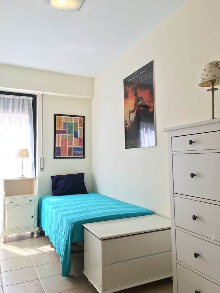 Apartamentos Aiguaneu S Ermita