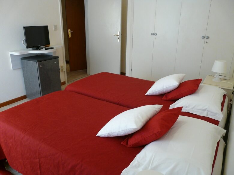 Hotel Deanna Golf