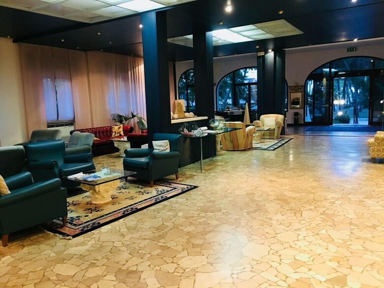 Hotel Deanna Golf