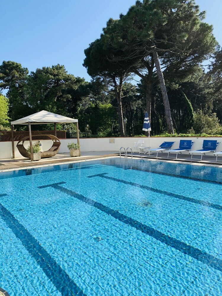 Hotel Deanna Golf