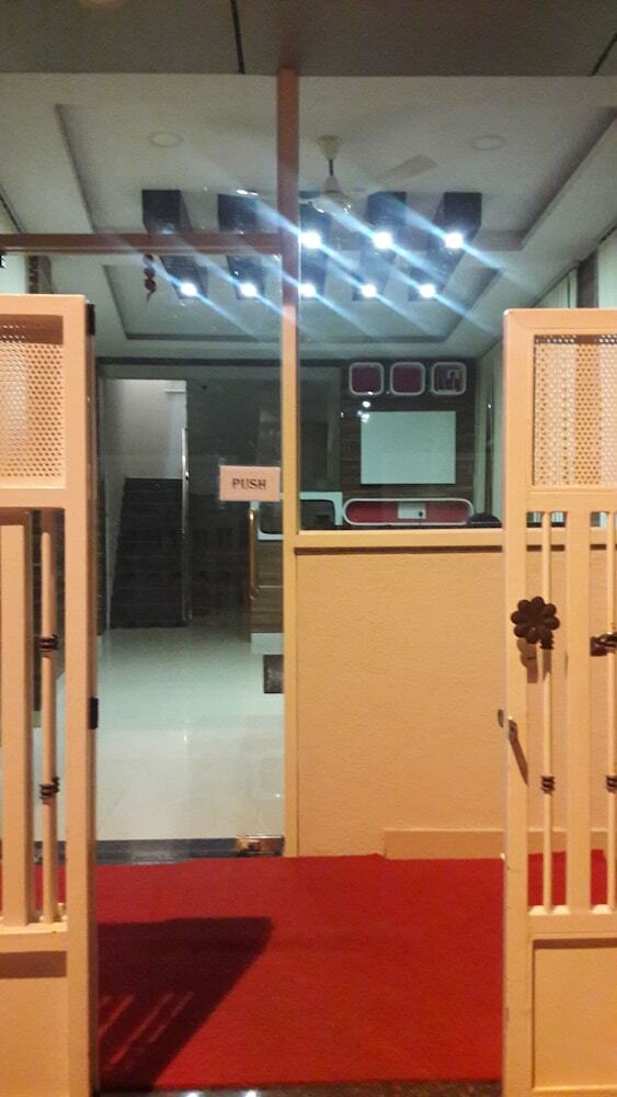 Omicron Hotel 1  Bhk Studio Rooms