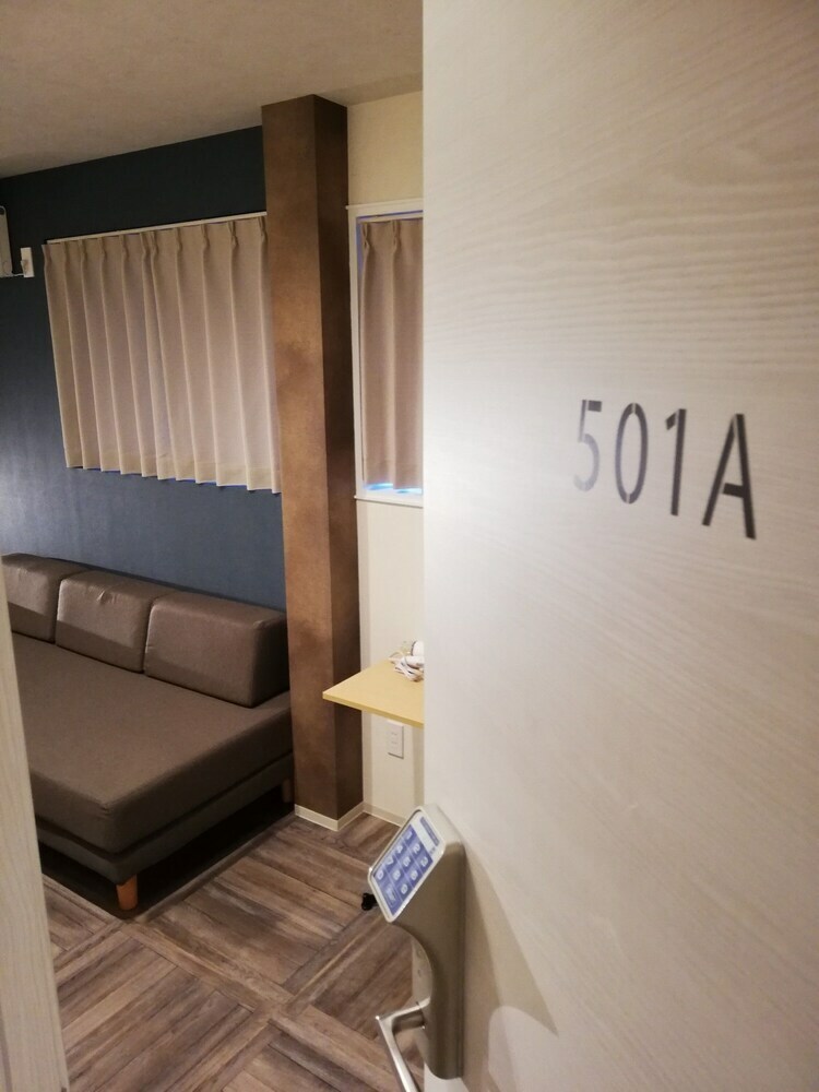 Hotel Shinsaibashi House