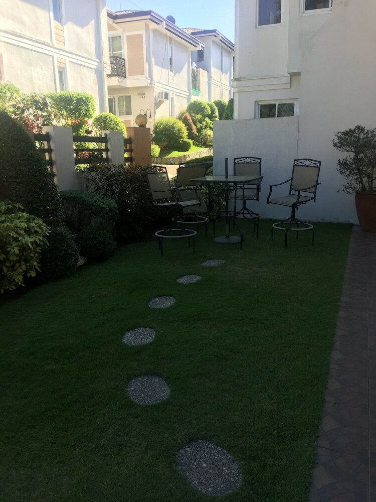 Tagaytay Hampton Villa