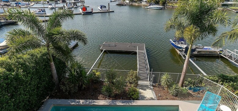 Waterfront Wonder