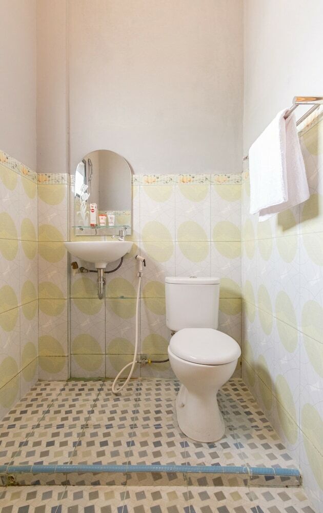 Hotel Oyo 470 Green Kno