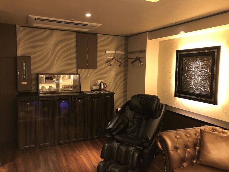 Hotel Raza - Adults Only