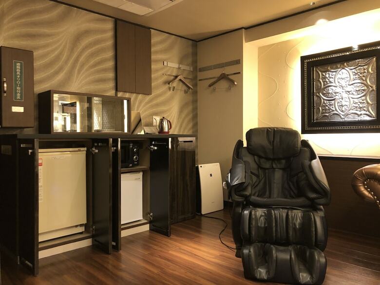 Hotel Raza - Adults Only