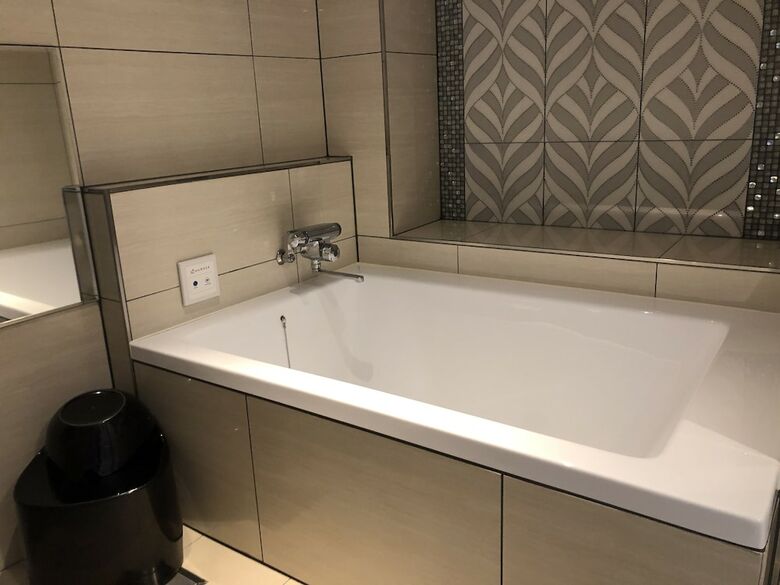 Hotel Raza - Adults Only