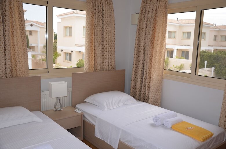 Anthorina Villa 15
