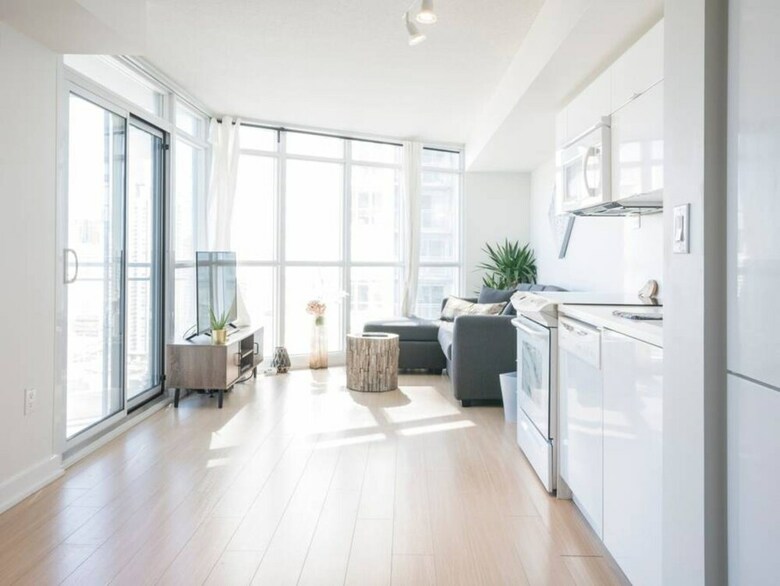 Apartamentos 1 Bedroom Flat In Spadina/fort York