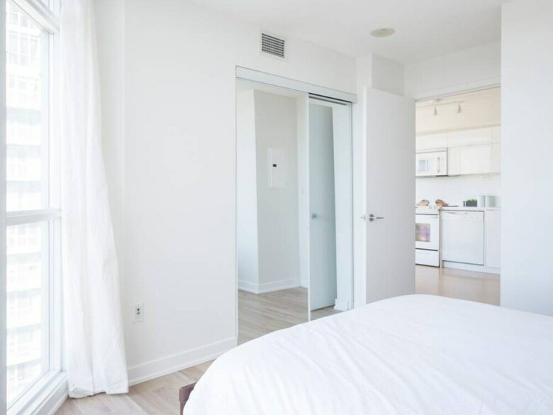 Apartamentos 1 Bedroom Flat In Spadina/fort York
