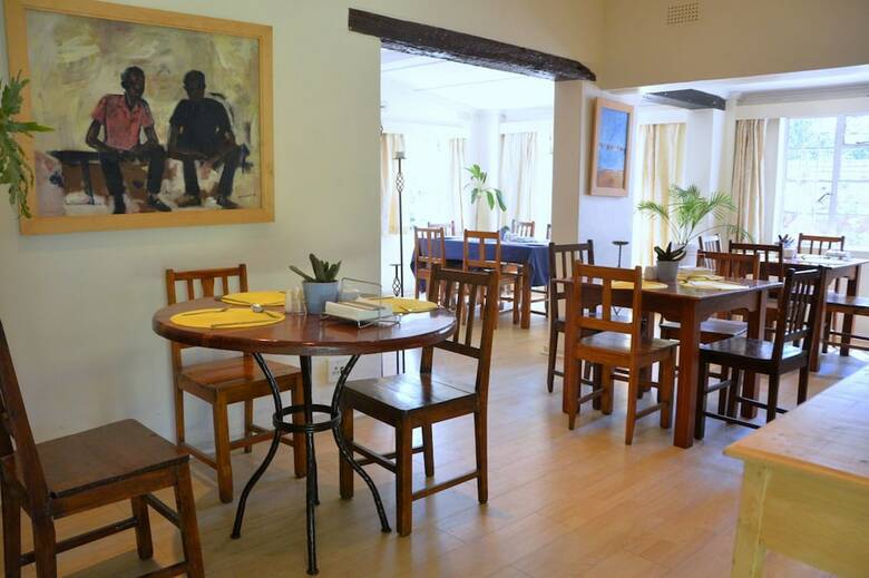 Hotel Travellers Guest House