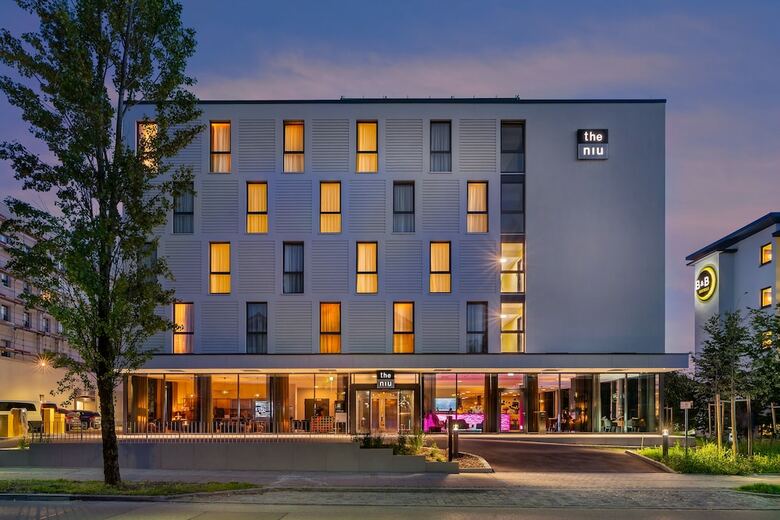 Hotel The Niu Fury