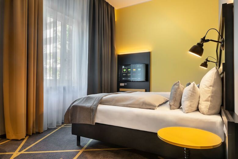 Hotel The Niu Fury