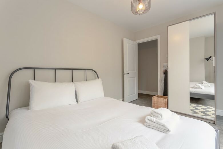 Apartamentos Spacious 1 Bedroom Flat With Garden