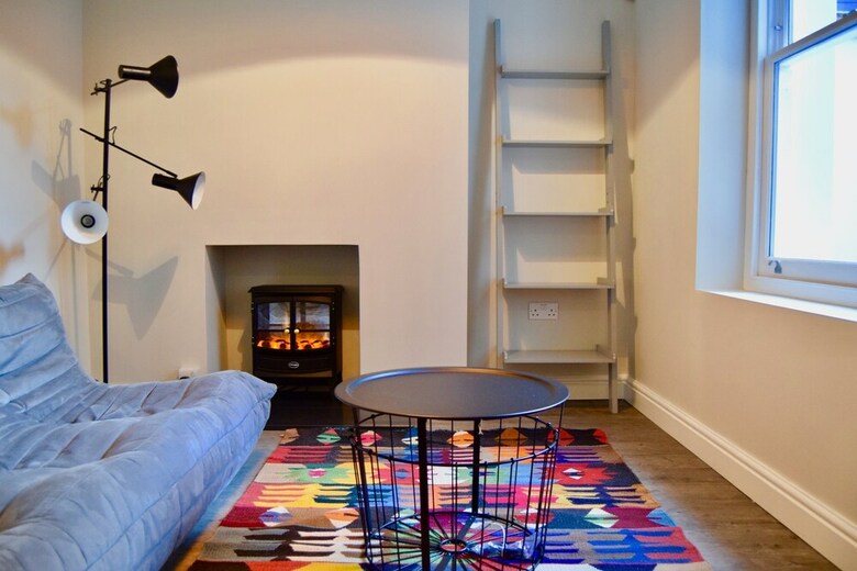 Apartamentos Spacious 1 Bedroom Flat With Garden