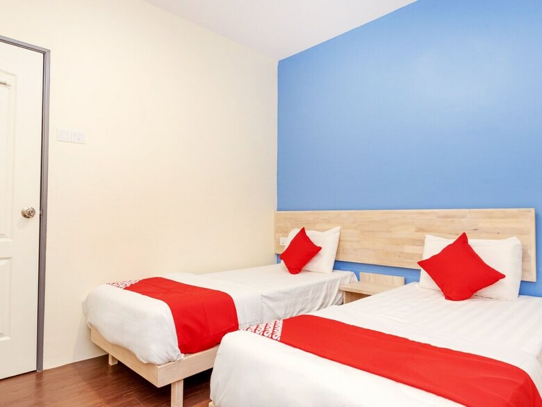 Oyo 778 Bmw 2 Hotel