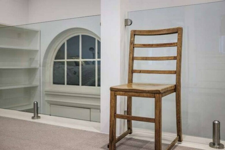 Stylish Loft-style Apartment Close To Overground