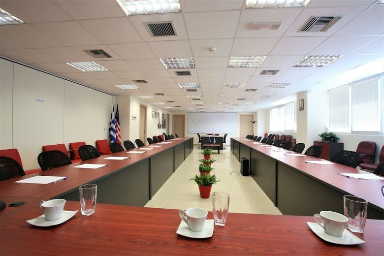 Apartamentos Gk Airport Suites