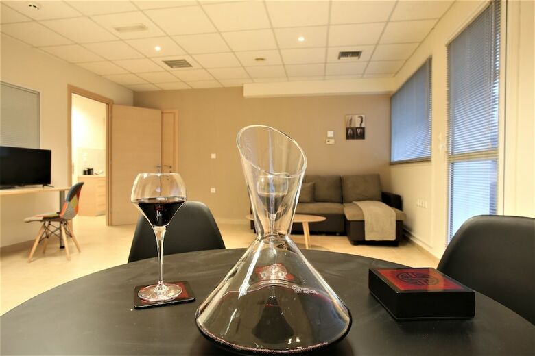Apartamentos Gk Airport Suites