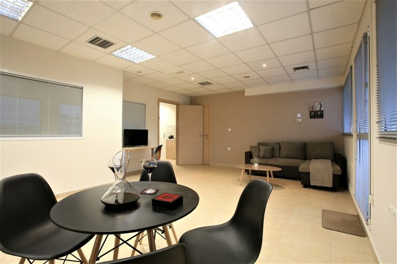 Apartamentos Gk Airport Suites