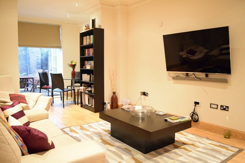 Spacious 1 Bedroom Apartment