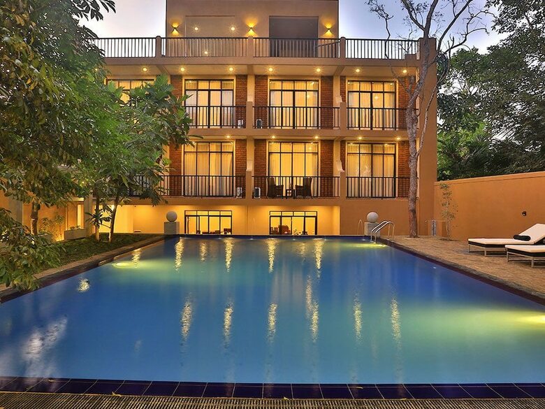 Hotel Lily's Resort