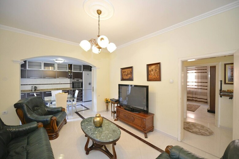 Sunshine Apartments
