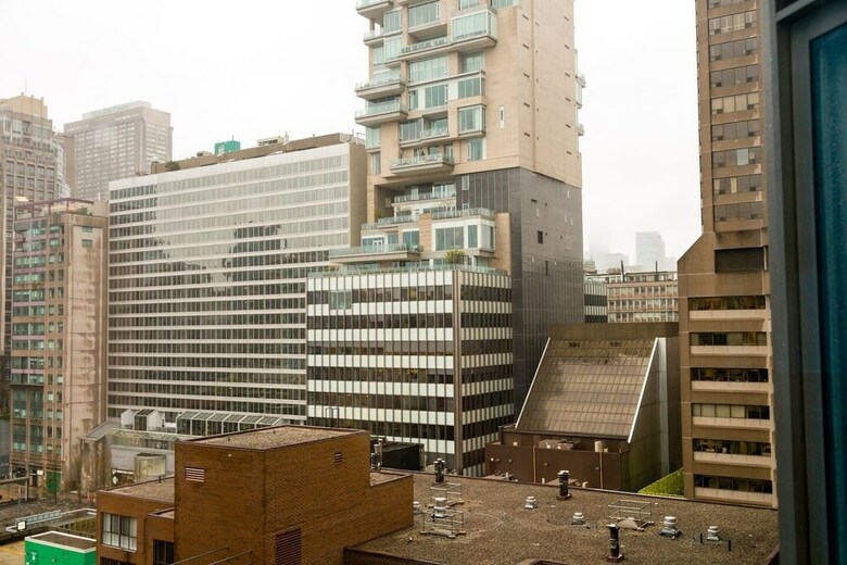 Apartamentos Executive Class, Downtown Luxury Condo @ Yorkville