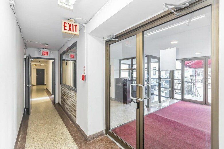 Apartamentos Magnificent Condo At Leaside - 10 Mins To Downtown