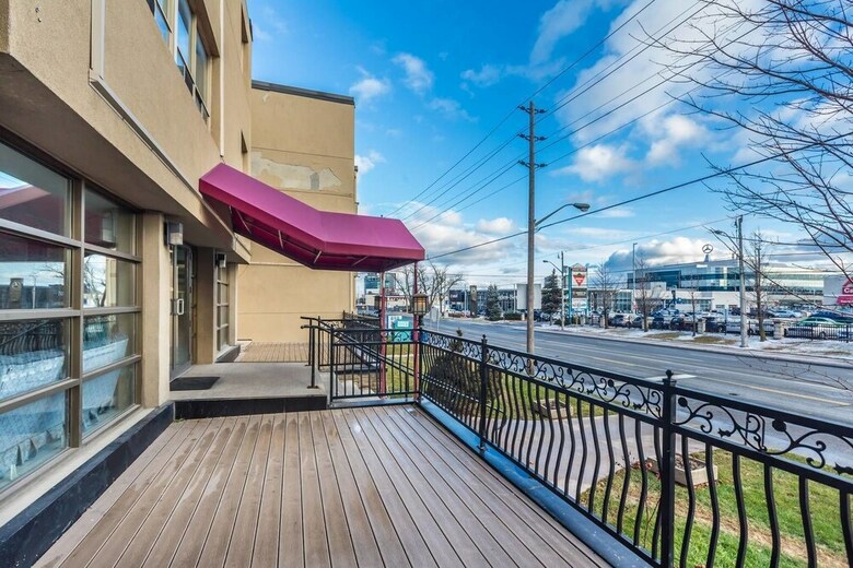 Apartamentos Magnificent Condo At Leaside - 10 Mins To Downtown