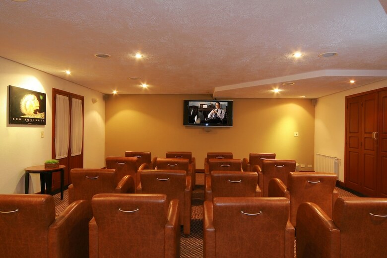 Esquilo Hotel