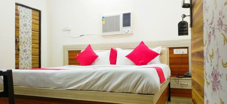 Hotel Keshav