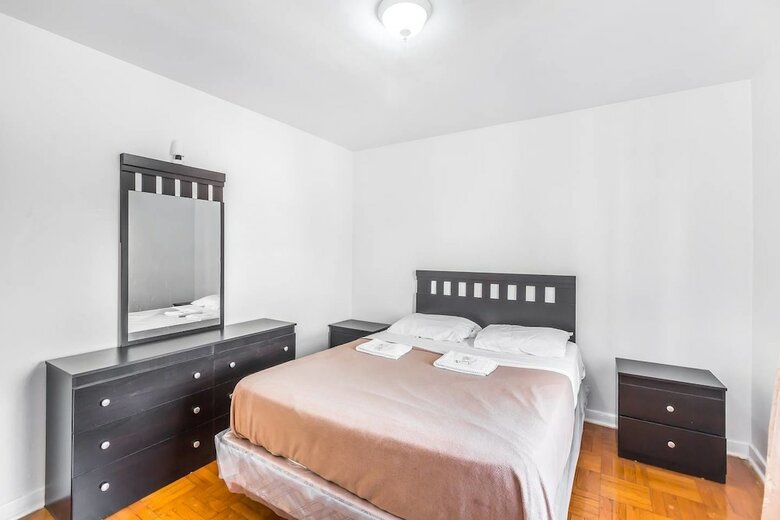 Apartamentos Magnificent Condo At Leaside - 10 Mins To Downtown