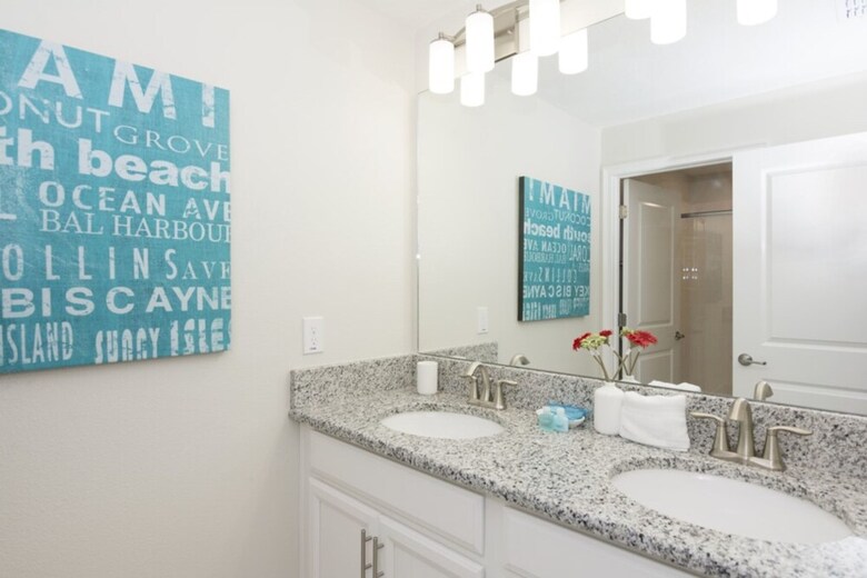 Amazing Decor Townhome Sl3078