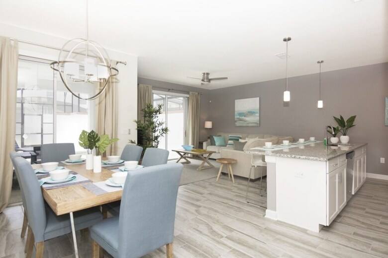 Amazing Decor Townhome Sl3078