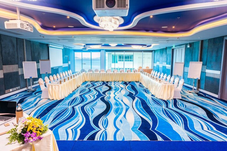 Hotel Centara Sonrisa Residences & Suites Sriracha