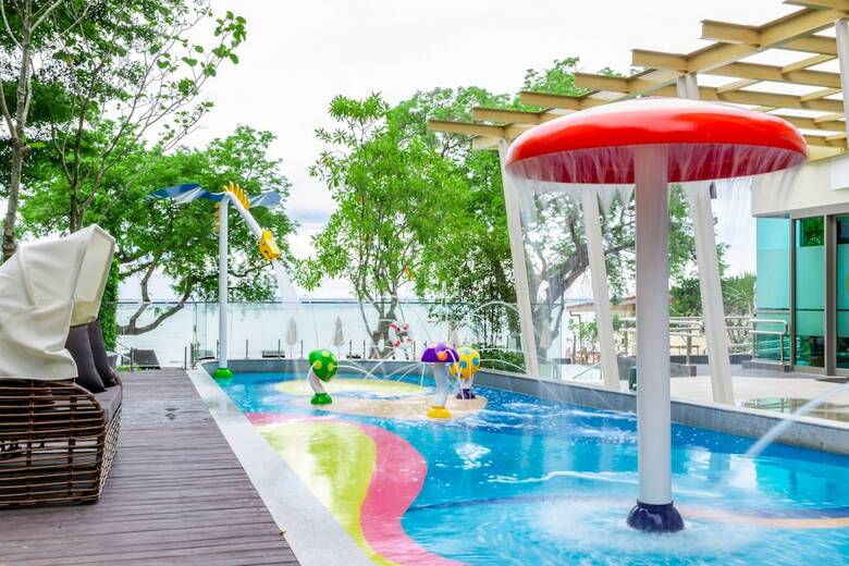 Hotel Centara Sonrisa Residences & Suites Sriracha