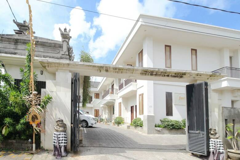 Hotel Jim's Residence