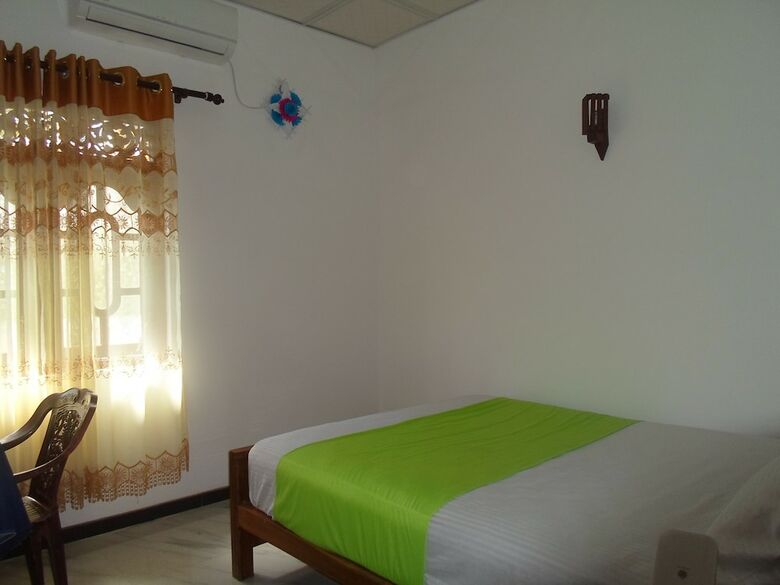 Hotel Amada Lake View Homestay