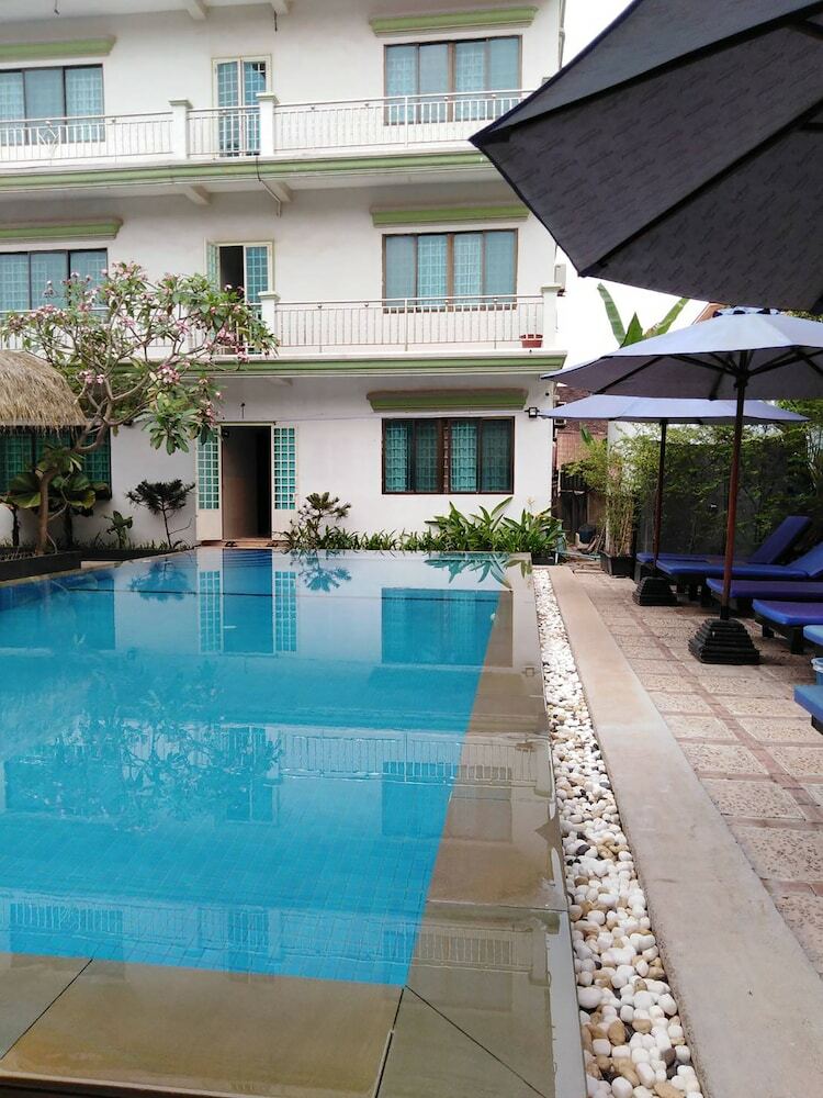 Hotel Cheata Inn