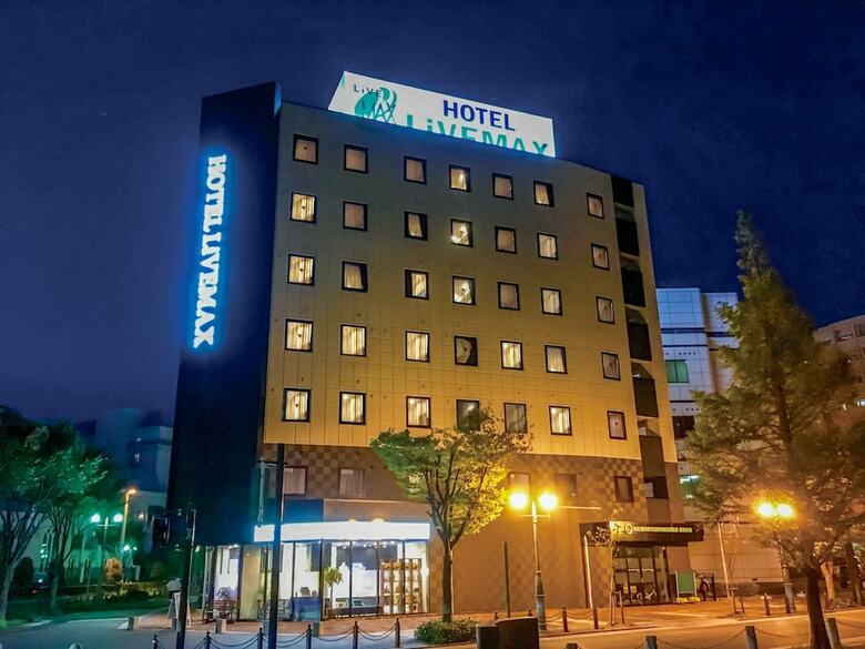 Hotel Livemax Mikawaanjo-ekimae