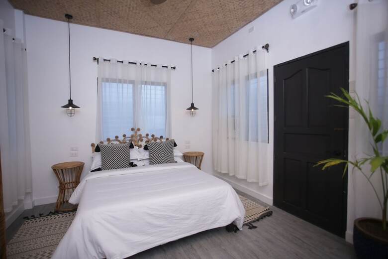Hotel The Colonial