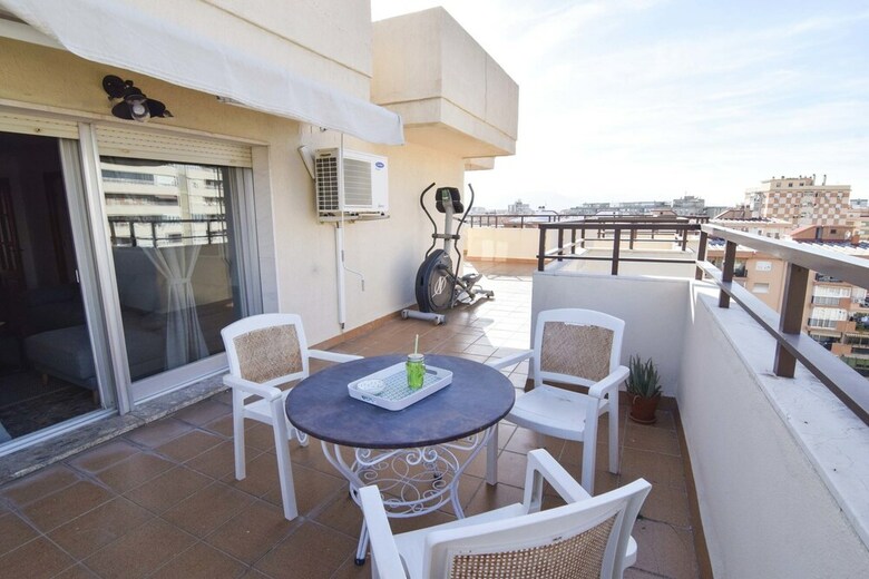 Apartamentos Letmalaga Babel