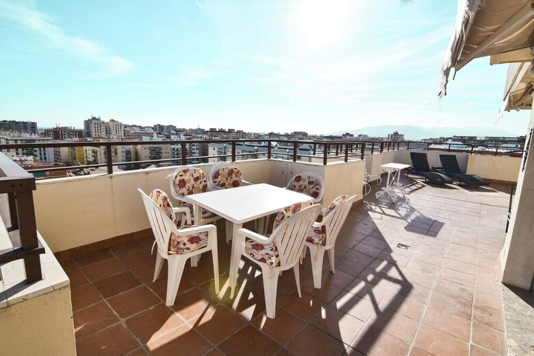 Apartamentos Letmalaga Babel