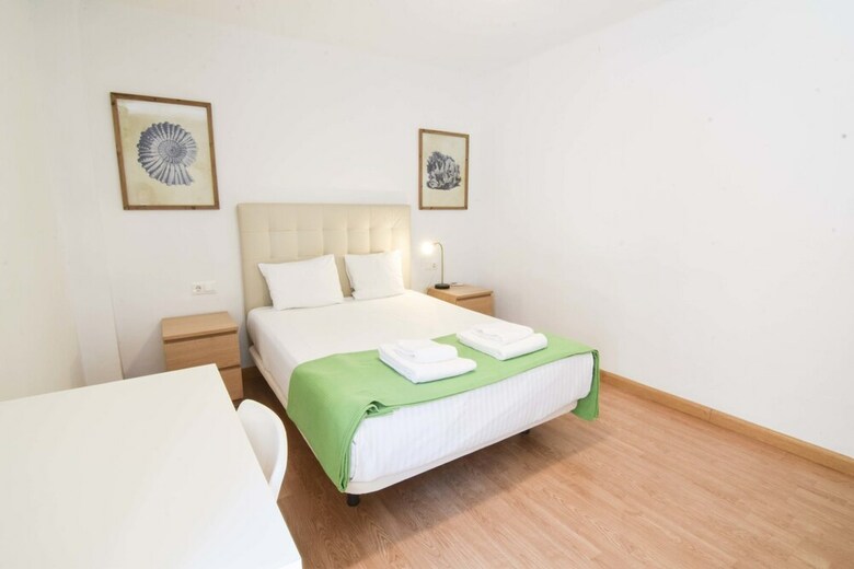 Apartamentos Letmalaga Comedias