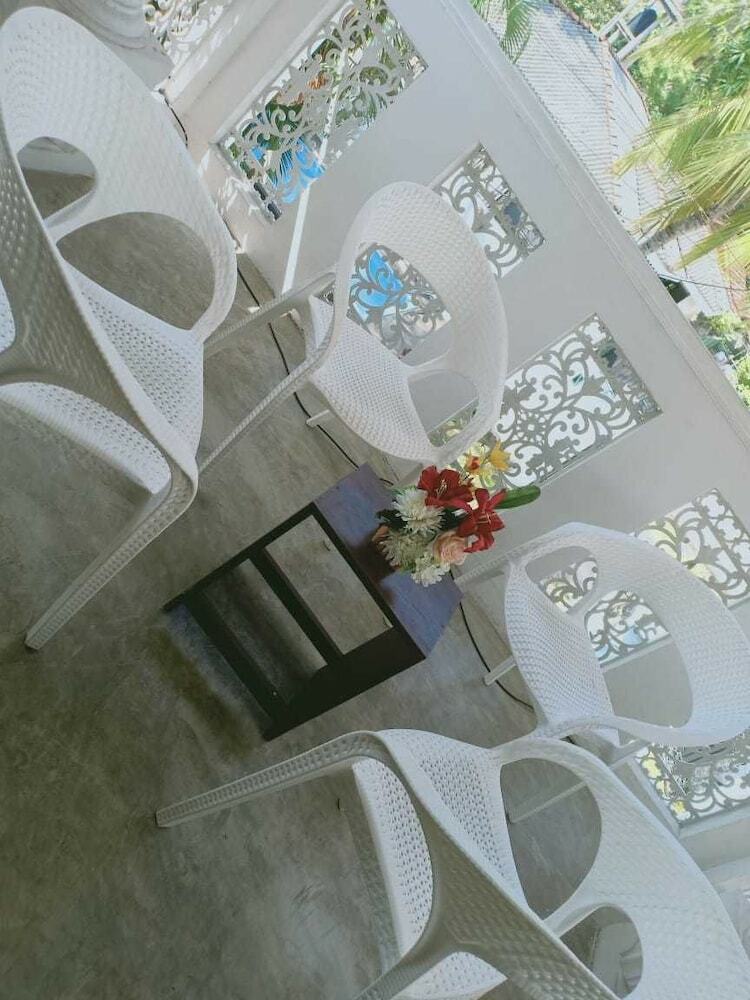 Hotel Diyon Airport Villa