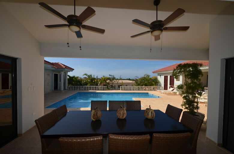 Villa Residencial Casa Linda
